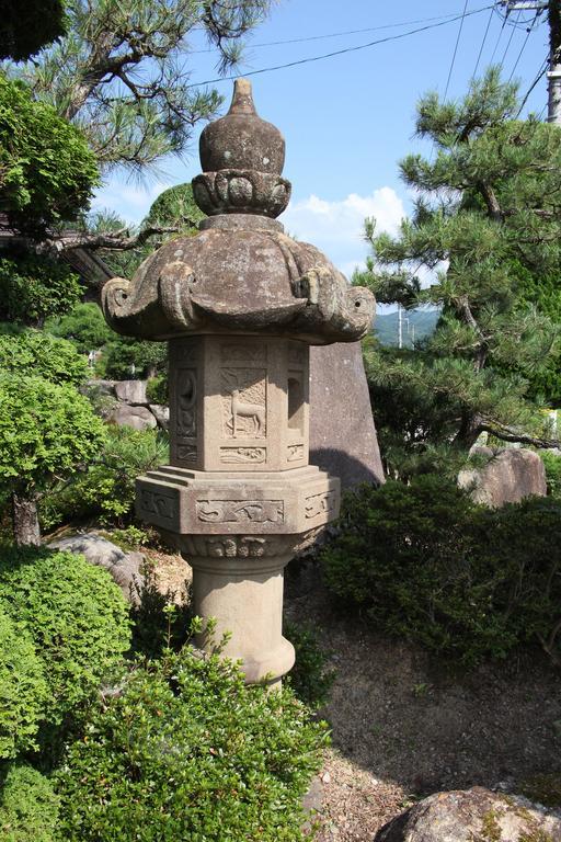 Shitanda Hotel Takayama  Bagian luar foto