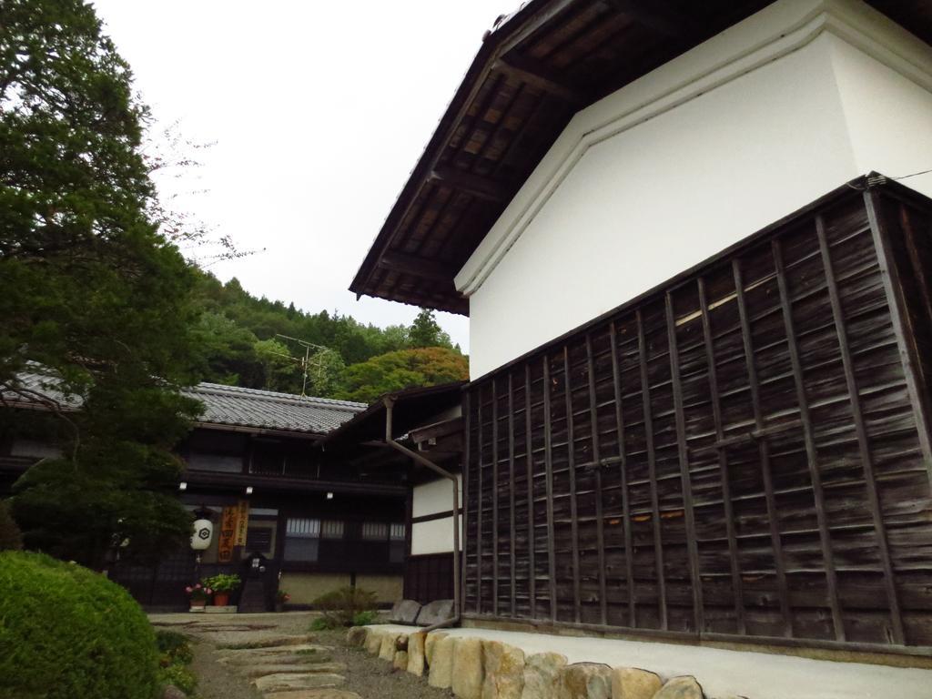 Shitanda Hotel Takayama  Bagian luar foto